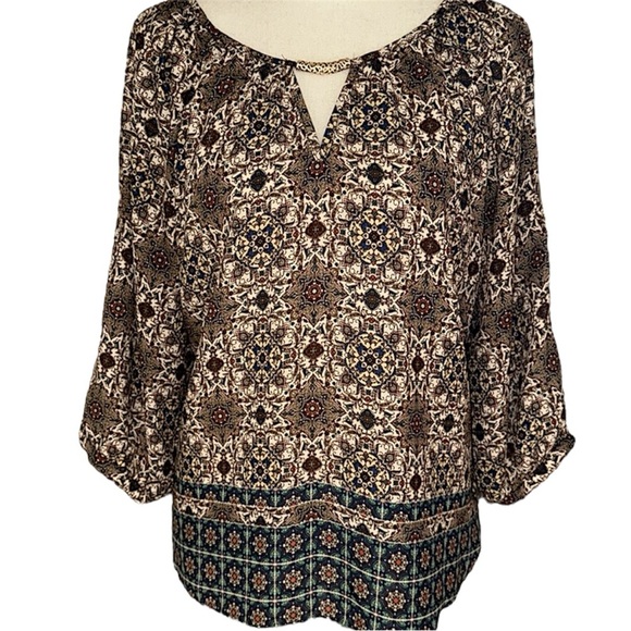 A. Byer Multi-hue Paisley Print Top Gold Keyhole Detail Open Sleeve Button Cuff - Picture 13 of 13